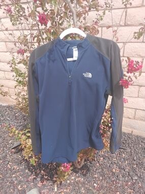 The North Face Men’s Navy Half-Zip Swim Top